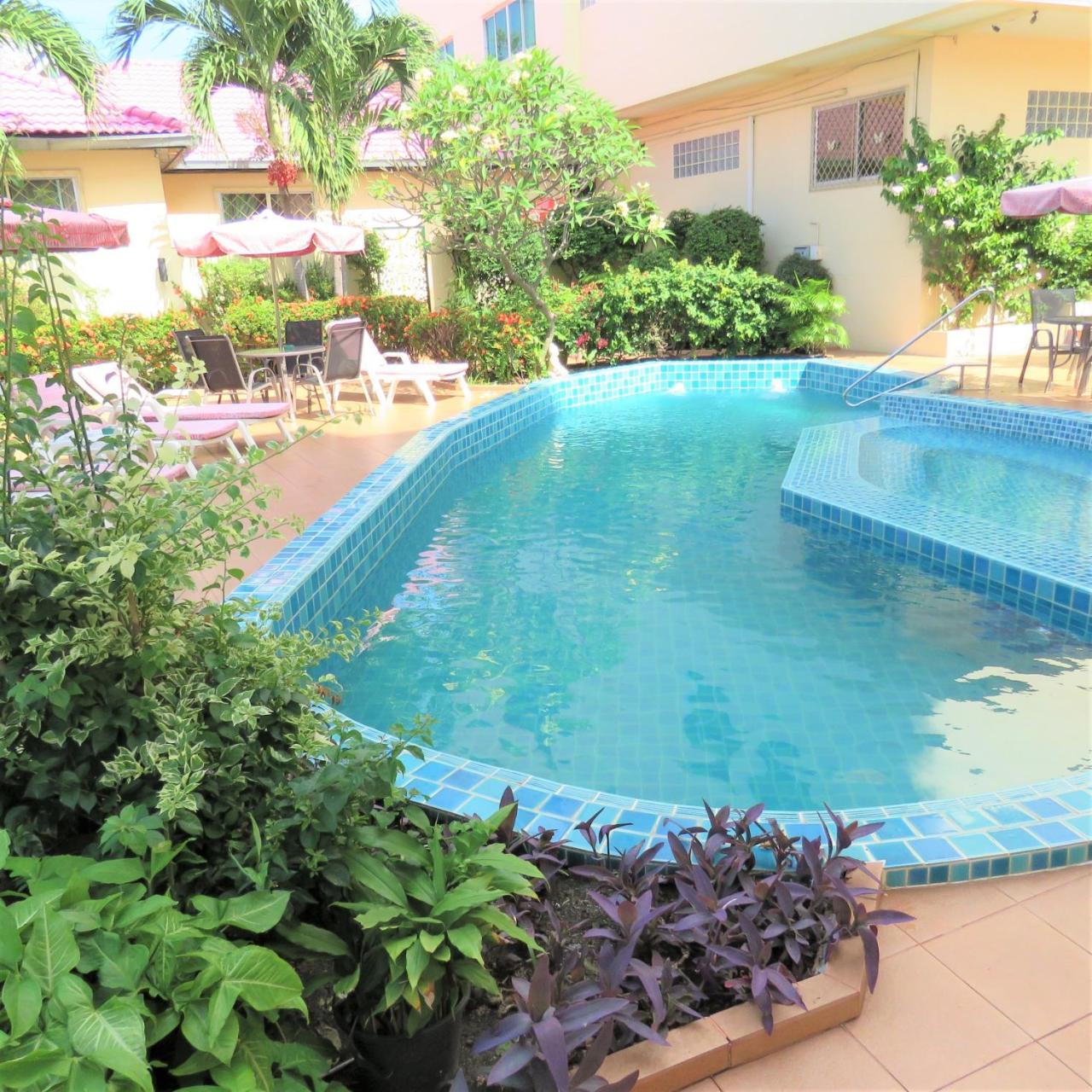 Butterfly Garden Boutique Residences Large Luxury Apts And Villas A Lifetsyle Destination By Neang, Everything You Need All Right Here 1-3 Bedrooms 110 To 190 Sq Mtrs, 2 Full Bathrooms, Rain Shower, Spa Bath, Bbq, Free Wifi, Staff 24-7, Close To Beac Pattaya Exterior photo
